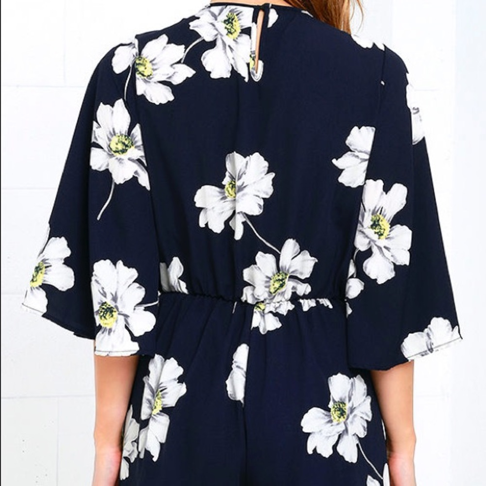 Lulus Flow On Navy Blue Floral Print Romper Medium - Picture 4 of 14